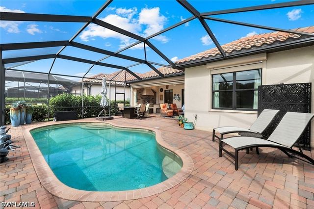 12832 Kinross LN, Naples, FL 34120