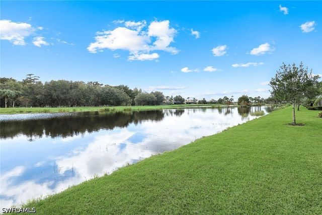 12832 Kinross LN, Naples, FL 34120