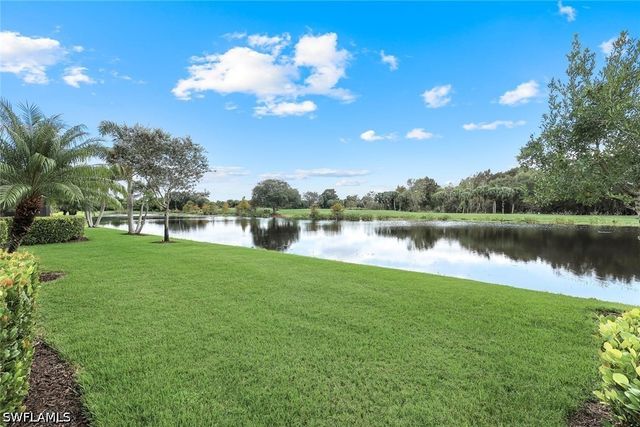 12832 Kinross LN, Naples, FL 34120