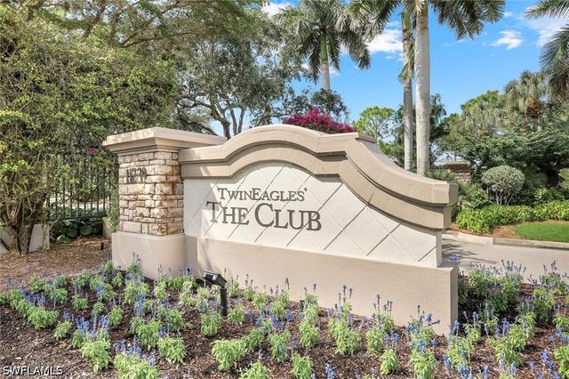 12832 Kinross LN, Naples, FL 34120