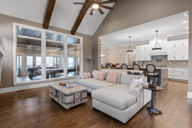 1809 River Breeze Drive, Soddy Daisy, TN 37379