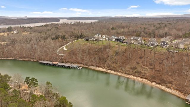 1809 River Breeze Drive, Soddy Daisy, TN 37379