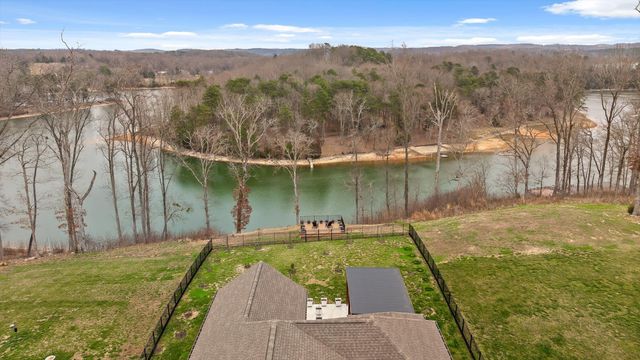 1809 River Breeze Drive, Soddy Daisy, TN 37379