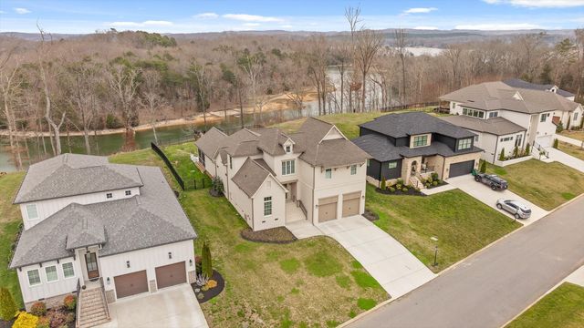 1809 River Breeze Drive, Soddy Daisy, TN 37379
