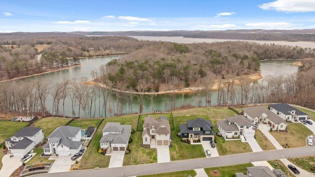 1809 River Breeze Drive, Soddy Daisy, TN 37379