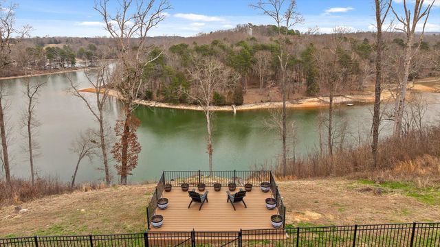 1809 River Breeze Drive, Soddy Daisy, TN 37379
