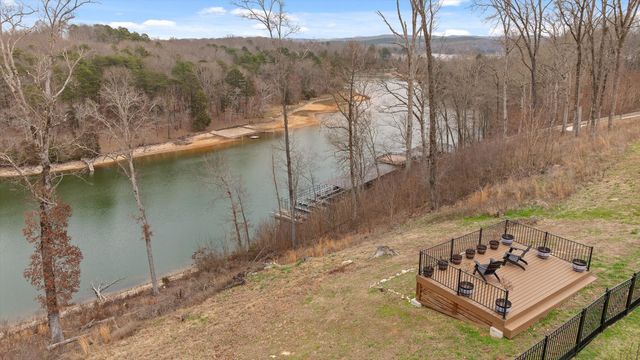 1809 River Breeze Drive, Soddy Daisy, TN 37379