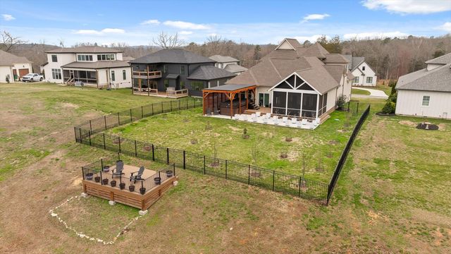 1809 River Breeze Drive, Soddy Daisy, TN 37379