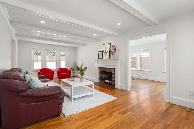 50 Poplar Street, Belmont, MA 02478