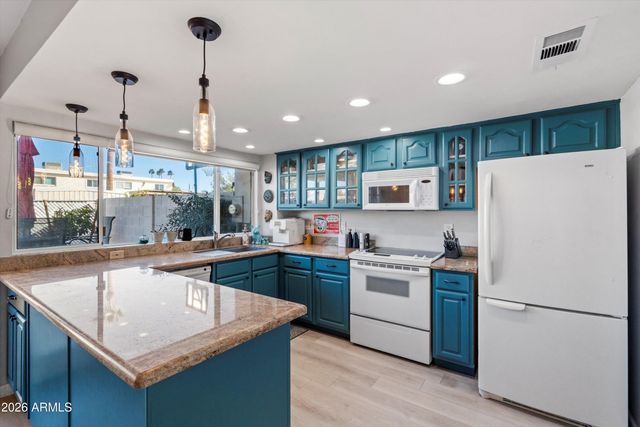 8206 E CHAPARRAL Road, Scottsdale, AZ 85250