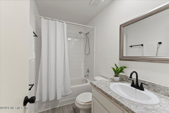 8140 SUTTON Place, Jacksonville, FL 32217