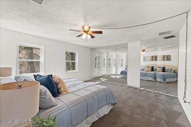 8140 SUTTON Place, Jacksonville, FL 32217