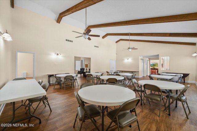 8140 SUTTON Place, Jacksonville, FL 32217