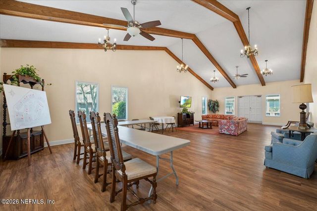 8140 SUTTON Place, Jacksonville, FL 32217