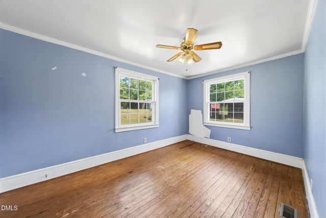 709 Wait Avenue, Wake Forest, NC 27587