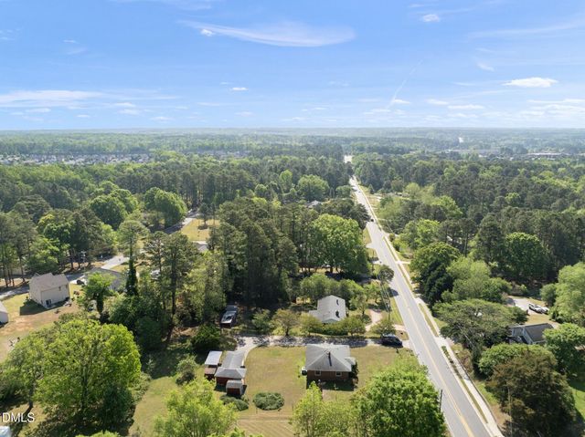 709 Wait Avenue, Wake Forest, NC 27587