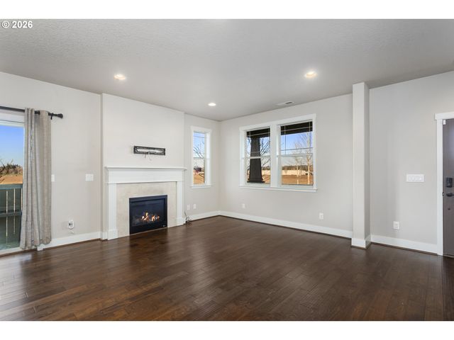 29368 Nw 293RD Ave, North Plains, OR 97133