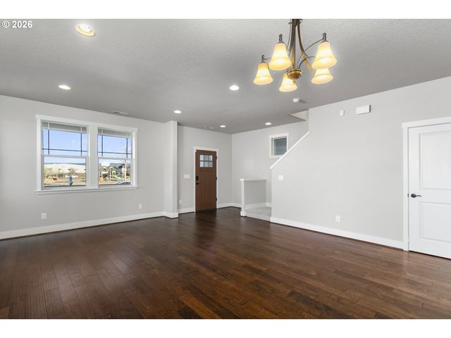 29368 Nw 293RD Ave, North Plains, OR 97133