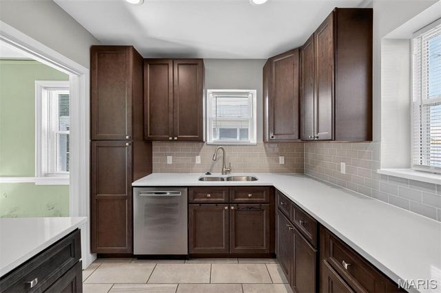 475 Catalina, Webster Groves, MO 63119