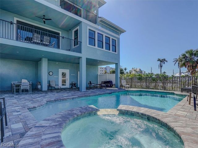 8327 Estero BLVD, Fort Myers Beach, FL 33931