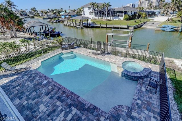 8327 Estero BLVD, Fort Myers Beach, FL 33931