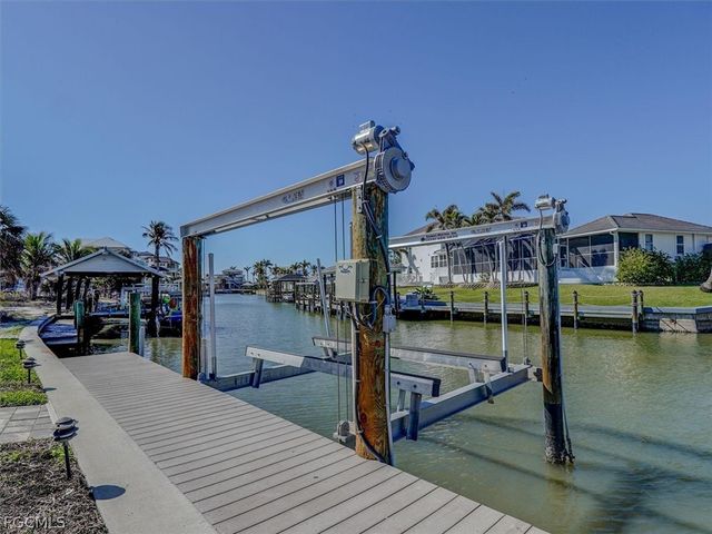 8327 Estero BLVD, Fort Myers Beach, FL 33931