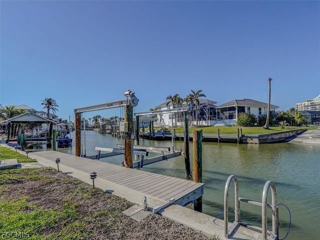 8327 Estero BLVD, Fort Myers Beach, FL 33931