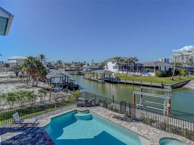 8327 Estero BLVD, Fort Myers Beach, FL 33931