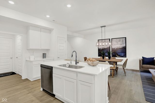 4321 Garden Trace Drive, Indianapolis, IN 46268