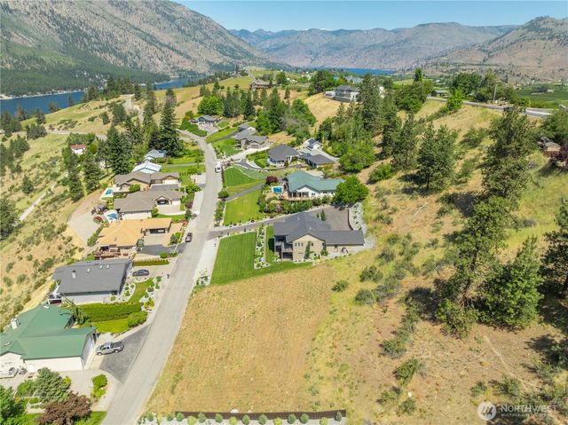 2870 Lakeshore Drive, Manson, WA 98831