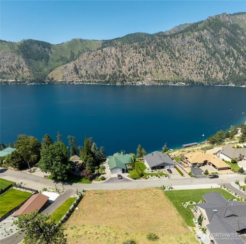 2870 Lakeshore Drive, Manson, WA 98831