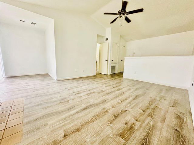 6633 W Airport Boulevard 1303, Houston, TX 77035