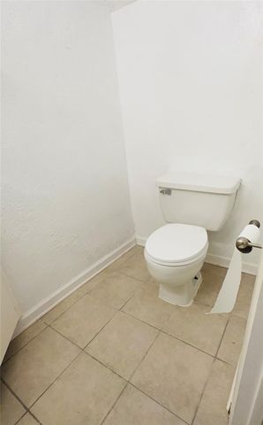 6633 W Airport Boulevard 1303, Houston, TX 77035