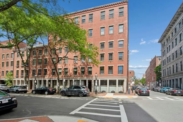 120 Commercial St 4-4, Boston, MA 02109