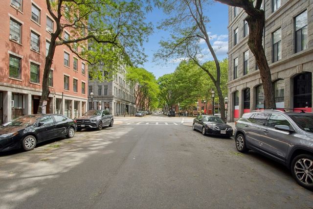 120 Commercial St 4-4, Boston, MA 02109