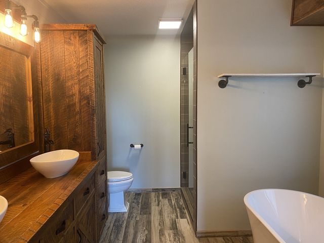 6809 RIDGES Court, Bettendorf, IA 52722