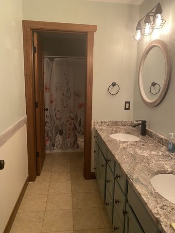 6809 RIDGES Court, Bettendorf, IA 52722