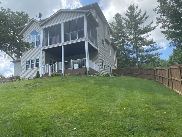 6809 RIDGES Court, Bettendorf, IA 52722