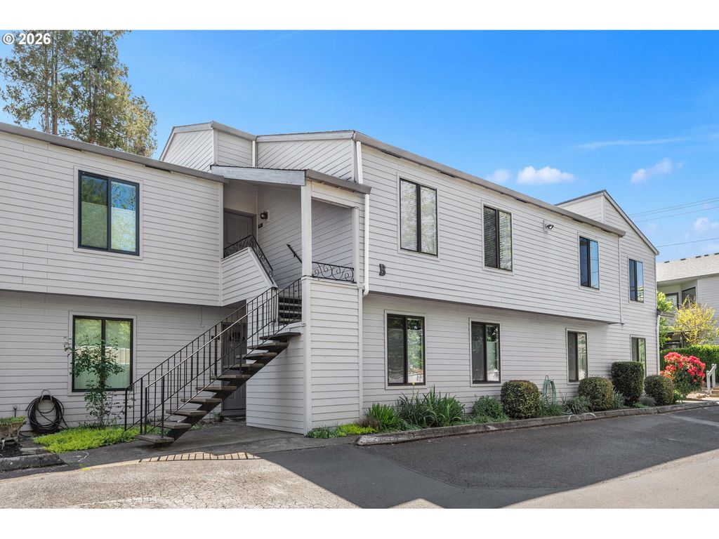 14575 Sw WALKER Rd, Beaverton, OR 97006