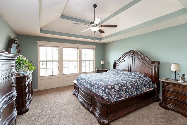 907 N Cottonwood Avenue, Kearney, MO 64060