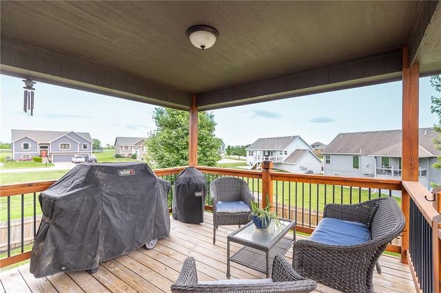 907 N Cottonwood Avenue, Kearney, MO 64060