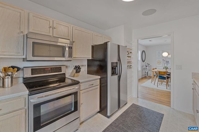 11 HOLLY CIR, Palmyra, VA 22963