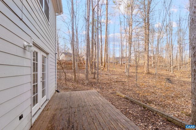 11 HOLLY CIR, Palmyra, VA 22963