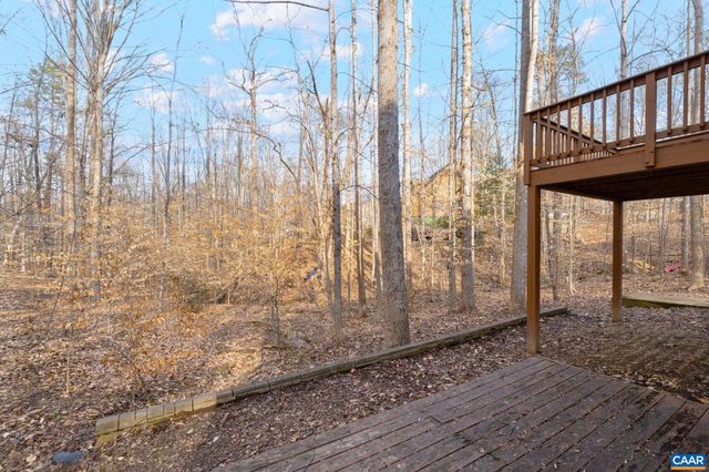 11 HOLLY CIR, Palmyra, VA 22963