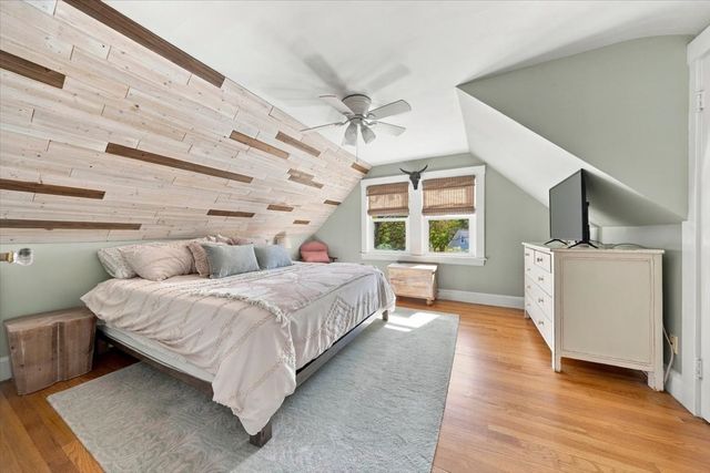 82 Manatee Rd, Hingham, MA 02043