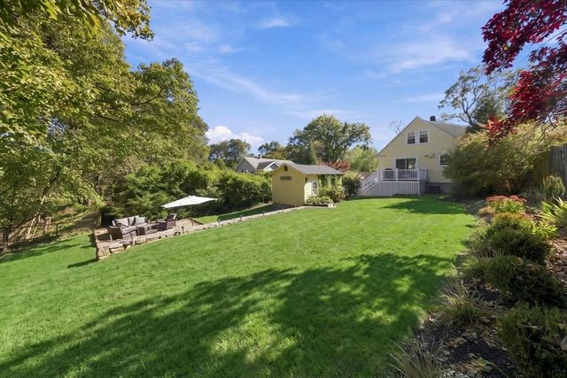 82 Manatee Rd, Hingham, MA 02043
