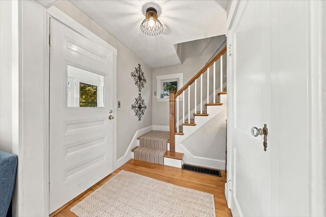 82 Manatee Rd, Hingham, MA 02043