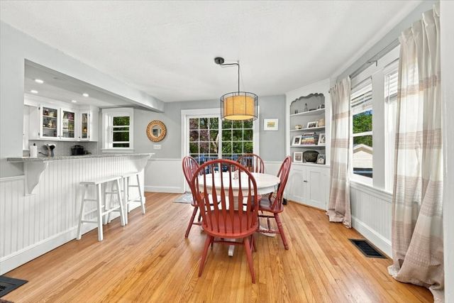 82 Manatee Rd, Hingham, MA 02043