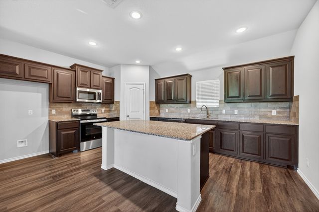 3905 Chippewa Court, Granbury, TX 76048