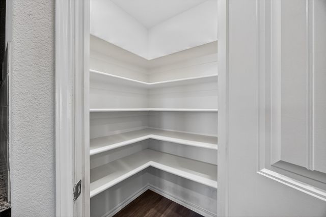 3905 Chippewa Court, Granbury, TX 76048